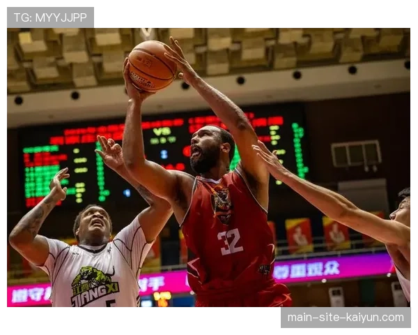 活塞锁定季后赛席位 年轻球队展现成长潜力 活塞锁定季后赛席位 年轻球队展现成长潜力